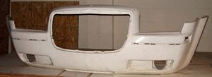 Picture of 2005-2010 Chrysler 300/300C Touring; w/3.5L engine Front Bumper Cover