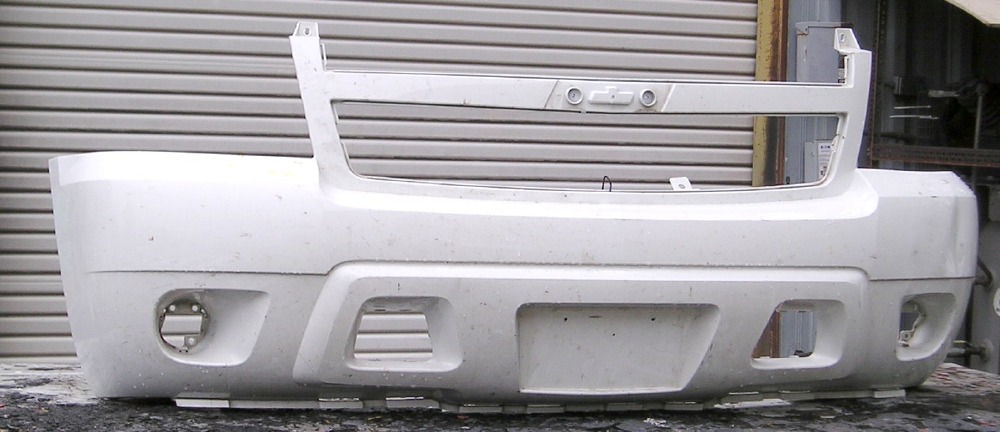 thumbnail image 2 of Front Bumper Cover For 2007-2014 Chevy Avalanche, Suburban, Tahoe – Primed, With Fog Light Holes 2 of 6